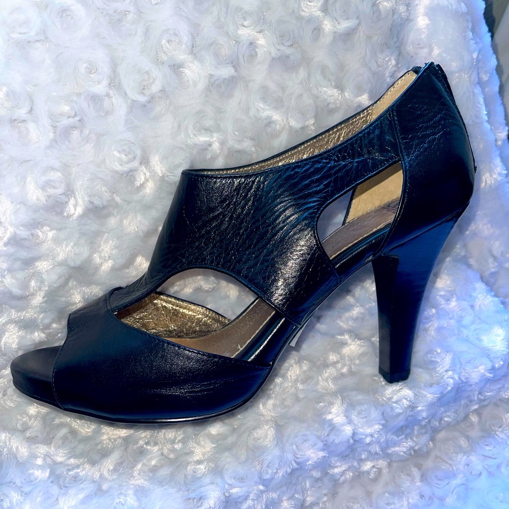 COPY - Söfft Black Leather 3 inch Stacked heel